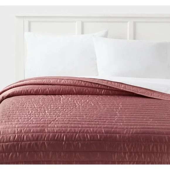 Full/Queen Satin Quilt Rose Pink - Room Essentials 90in X 86in NEW