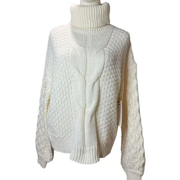 Woven Heart Cream Chunky Knit Turtleneck Sweater M NWT | Cable Sleeve Pullover