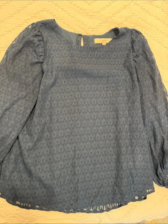 LOFT Blue Textured Long-Sleeve Women's Blouse