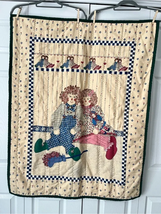 Vintage Quilt Raggedy Ann and Andy Baby Crib, Kids Blanket handmade 44