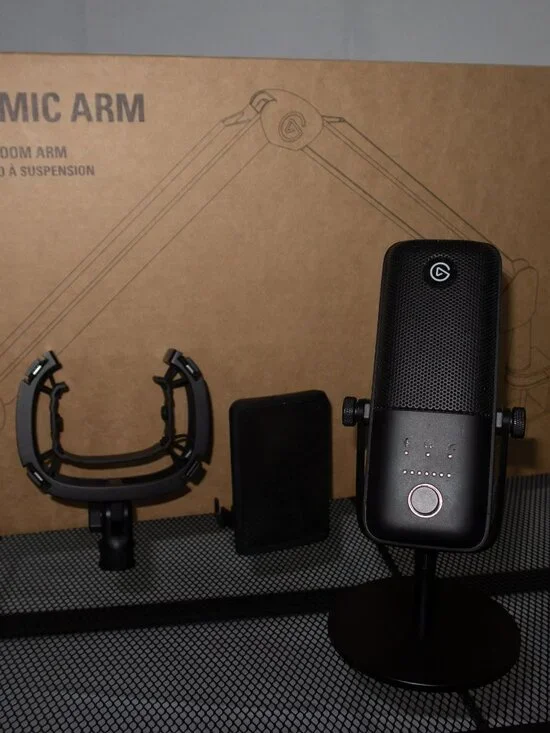 Elgato Wave 3 USB Microphone full kit (pop-screen, boom mic-arm, shock mount)