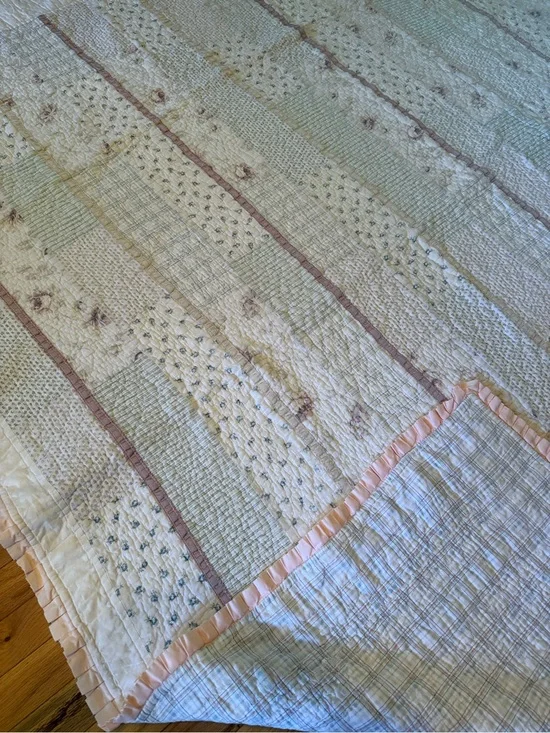 Vintage Cottage Core 7ftx7ft(Full) Patchwork Quilt w Ribbon Ruffle Details