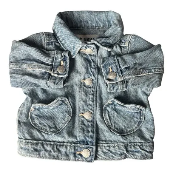 Old Navy Baby Girls Light Wash Trucker Denim Jean Jacket Heart Pockets Sz 3-6M