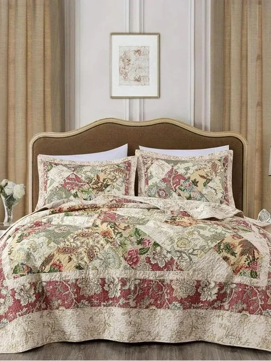 Quilted Floral Patchwork king 3 piece Set in Multi-Color