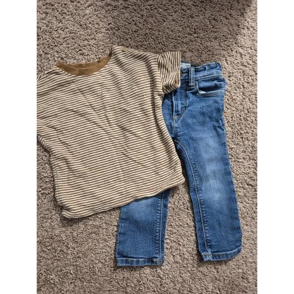 Old navy baby boy outfit size 18-24 months