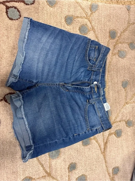 Old Navy Medium Blue Denim Girls' Frayed Cuffed Shorts