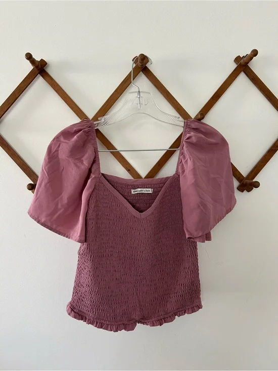 Abercrombie & Fitch Dusty Rose Puff-Sleeve Smocked Top