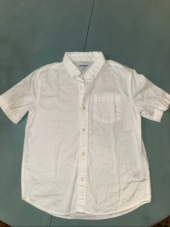 Old Navy White Short-Sleeve Button-Down Shirt with Pocket
