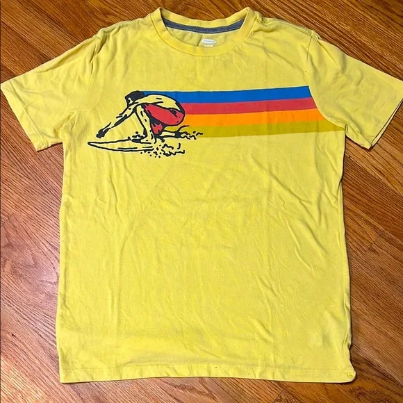 Old Navy “retro” surf graphic tee