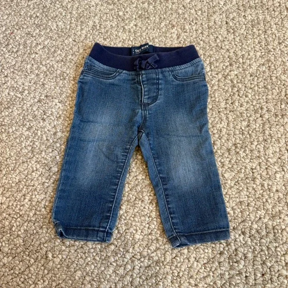 Old Navy Baby Skinny Jeans Medium Wash Elastic‎ Waist Denim Size 3-6 Months