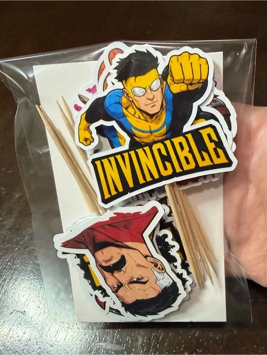 Invincible Comic Cupcake Toppers - Yellow/Blue