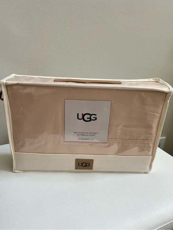 UGG Yana Queen Sheet Set New!!