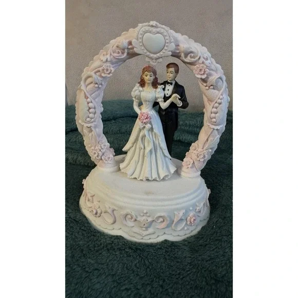 Vtg 1992 San Francisco Music Box Bride & Groom CAKE TOPPER Both Red Hair
