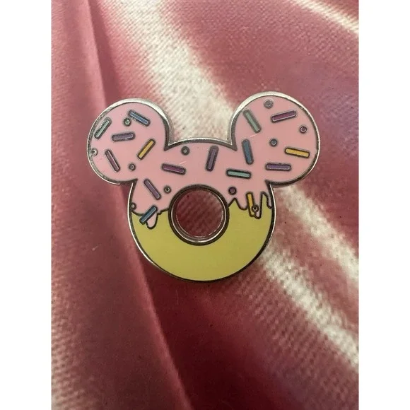 Disney Mickey Donut Pin Pink Frosting Sprinkles Yellow Glaze Parks Exclusive‎