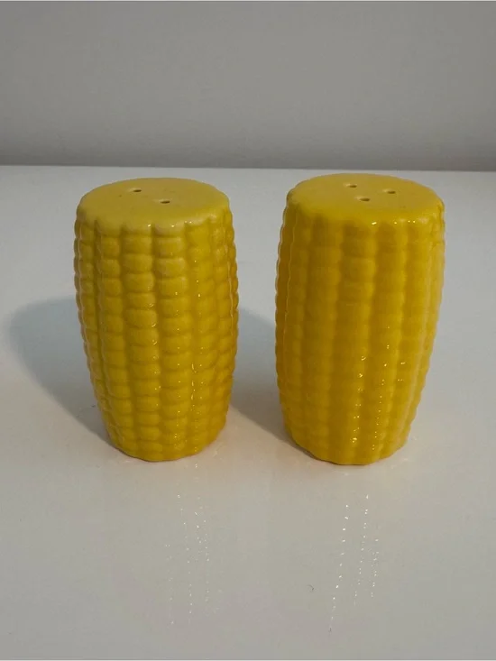Crate&Barrel Yellow Corn-Shaped Salt and Pepper Shakers