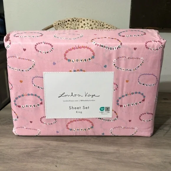 LAST SET! NEW! LONDON KAYE SWIFTY PINK FRIENDSHIP BRACELET KING SIZE SHEET SET