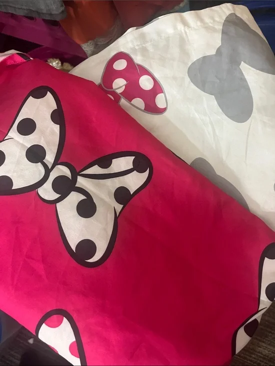 Minnie Pink, white black twin bed flat sheets