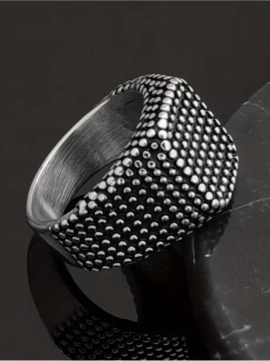 NWT Men’s Stainless Steel Dotted Signet Ring Black Size 10
