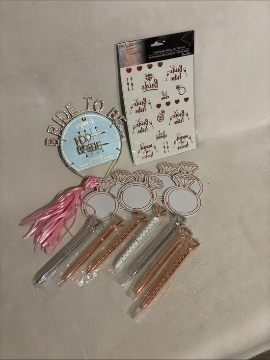 Bridal shower fun! Headband set with rhinestones, 7 sets paper/diamond set pen.