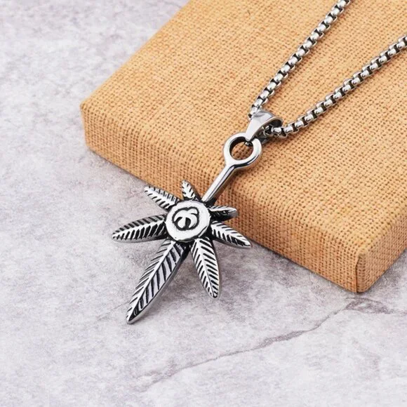 ❤️Retro small hemp leaf maple pendant necklace for women/men, N90201P192