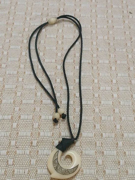 Polyenesian Hawaiin Style 24