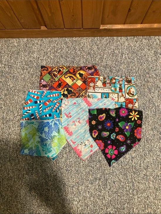 Set of 6 Large/Medium Dog Bandana/Scarf Set-NWOT