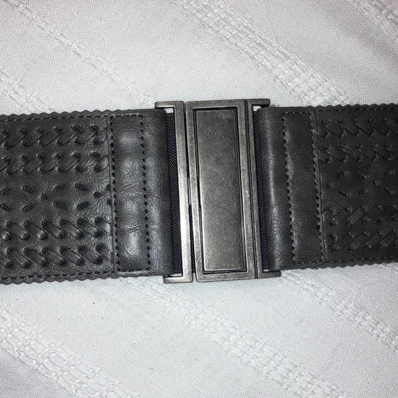 Dark Chocolate Belt with Stretch Back, Ornate Faux Leather Front,  Metal‎ Buckle