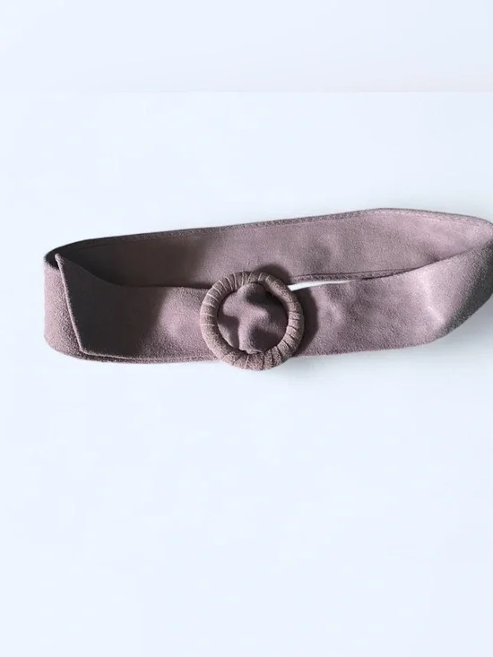 Vera Pelle Italian Suede Wide Belt Lavender Lilac Round Buckle Made in Italy