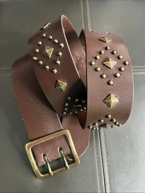 GAP 1990s Brown Leather Made in USA Studded Belt with Brass Accents Medium
