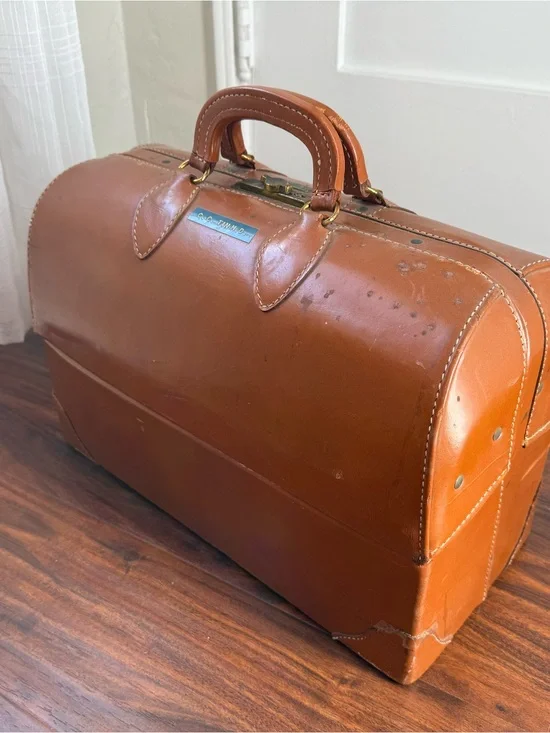 Vintage Emdee by Schell Tan Leather Doctor Bag