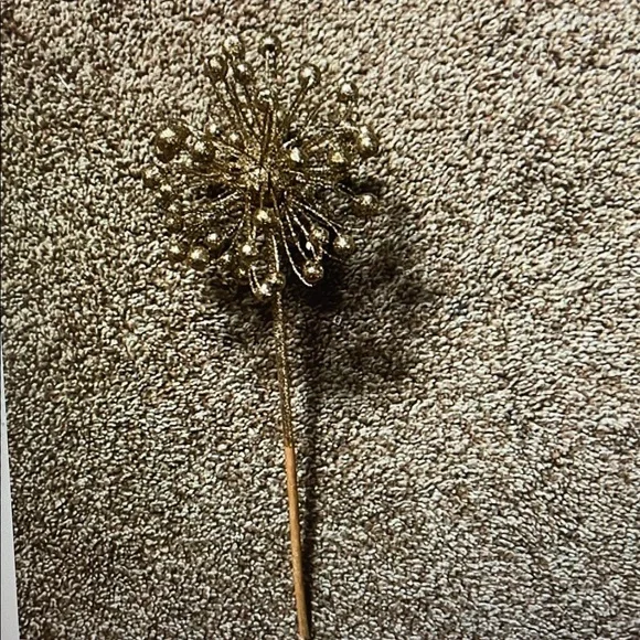 Golden starburst floral pick