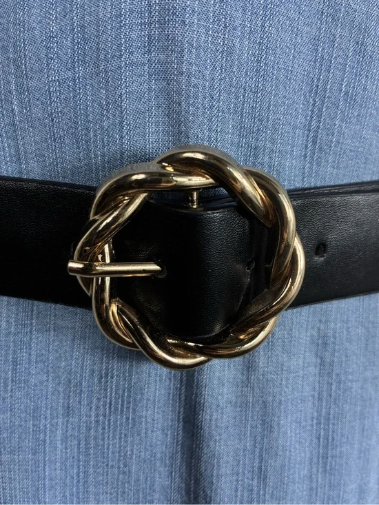 Plus size Womens belt 46” Black faux Leather Gold Twisted Circle Buckle