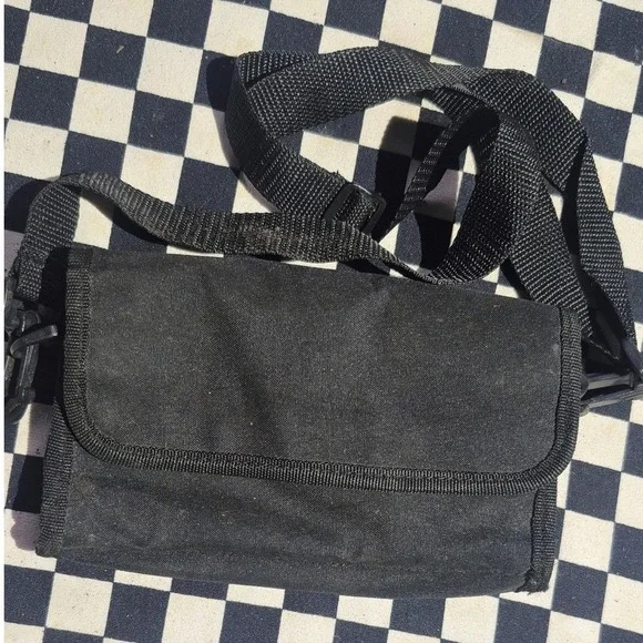 Tan-Sac Sport Black Nylon Crossbody Travel Bag Organizer Utility Pouch T6