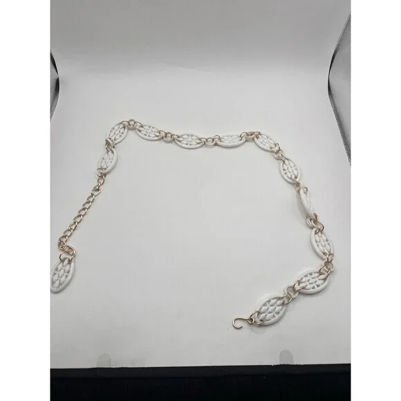 Vintage White Plastic Link Belt Gold Tone Adjustable Mod Retro Boho Women’s
