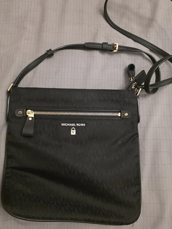 Michael Kors Black Crossbody Bag - Sleek Everyday Carry
