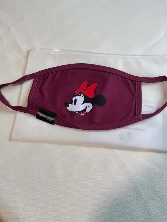 Disney x Love Your Melon Minnie Mouse Adult Face Mask NIP Rare Collectible