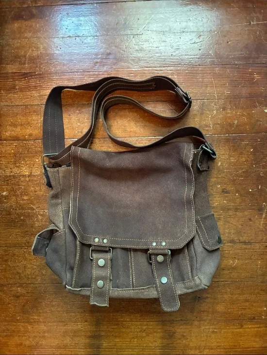 Leather Crossbody Messenger Bag - Brown