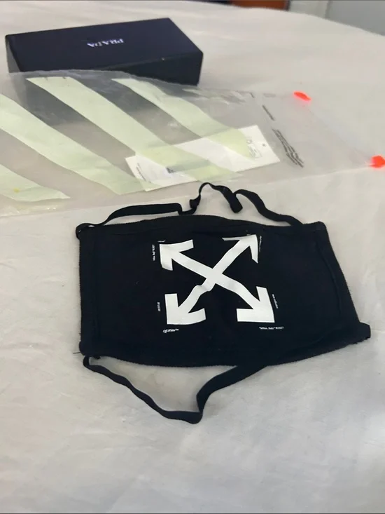 Off-White Black Cotton Face Mask with White Arrow Logo