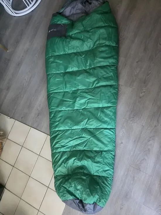 Ozark Trail Synthetic Polyester Sleeping Bag Green/Gray 33 x 84 in Pre-Owned