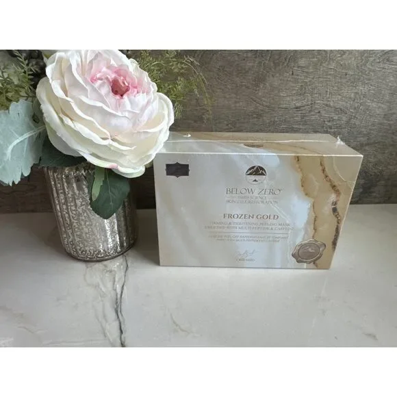 Gold Firming & Tightening Peeling Facial mask by Below Zero