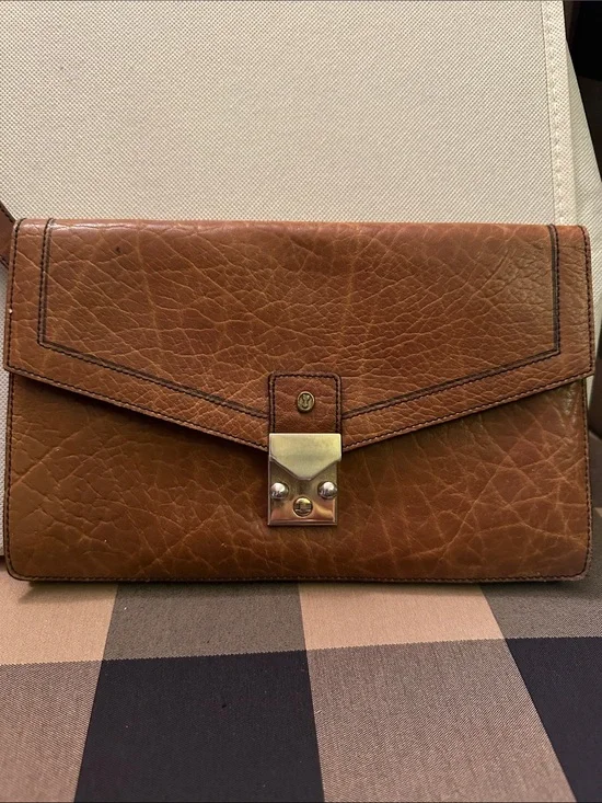 Caracciola by Gold Pfiel Leather Envelope Clutch - Tan