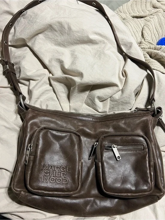 Marge Sherwood Outpocket Hobo bag in Washed Brown Pull-up leather