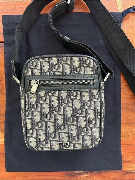 Dior Men's Oblique Canvas Messenger Bag in Blue and Beige UNISEX