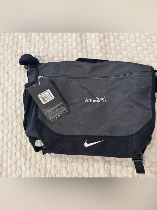 Nike Athrex Black Gray Messenger Bag