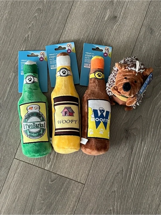 NWT 3 Beers and a Hedgehog Dog Chew Toys from Vibrant Life
