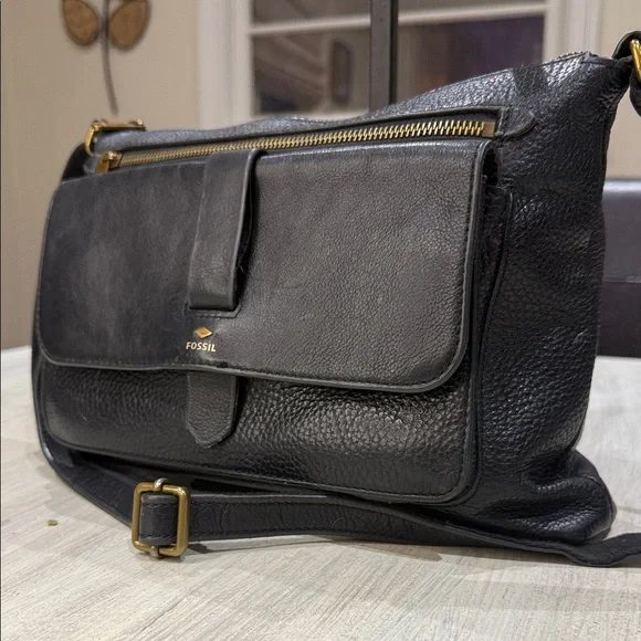 Fossil Black Leather Messenger Bag with Gold Hardware Accents