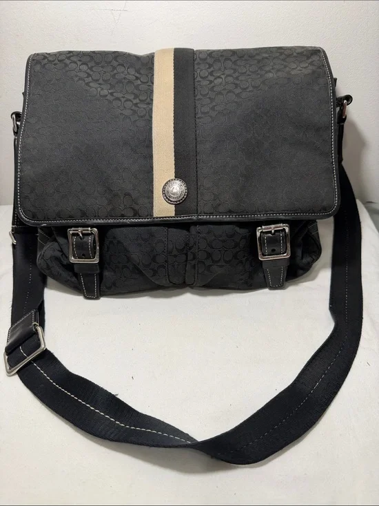 Coach Heritage Signature Voyager Canvas Messenger Bag Crossbody Black