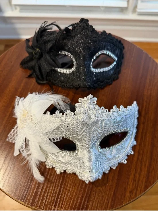 Lace Masquerade Mask Set in Black & White! The Cutest! Best Offer Accepted! 🖤🤍