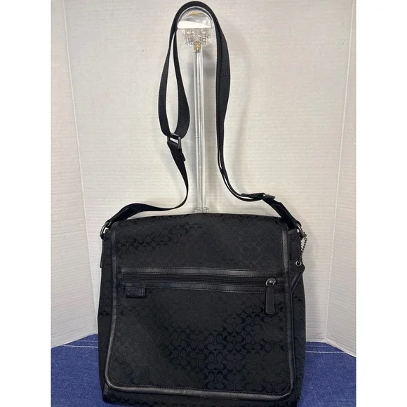 Coach Messenger Bag Black Signature C Jacquard Canvas Leather Crossbody F70699