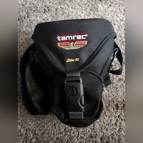 Tamrac Camera Bag  Zoom 16 Universal Adjustable Shoulder Strap